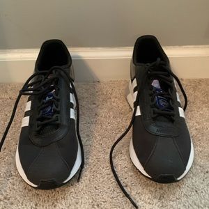 NWOT Womens Black Adidas Tennis Shoes